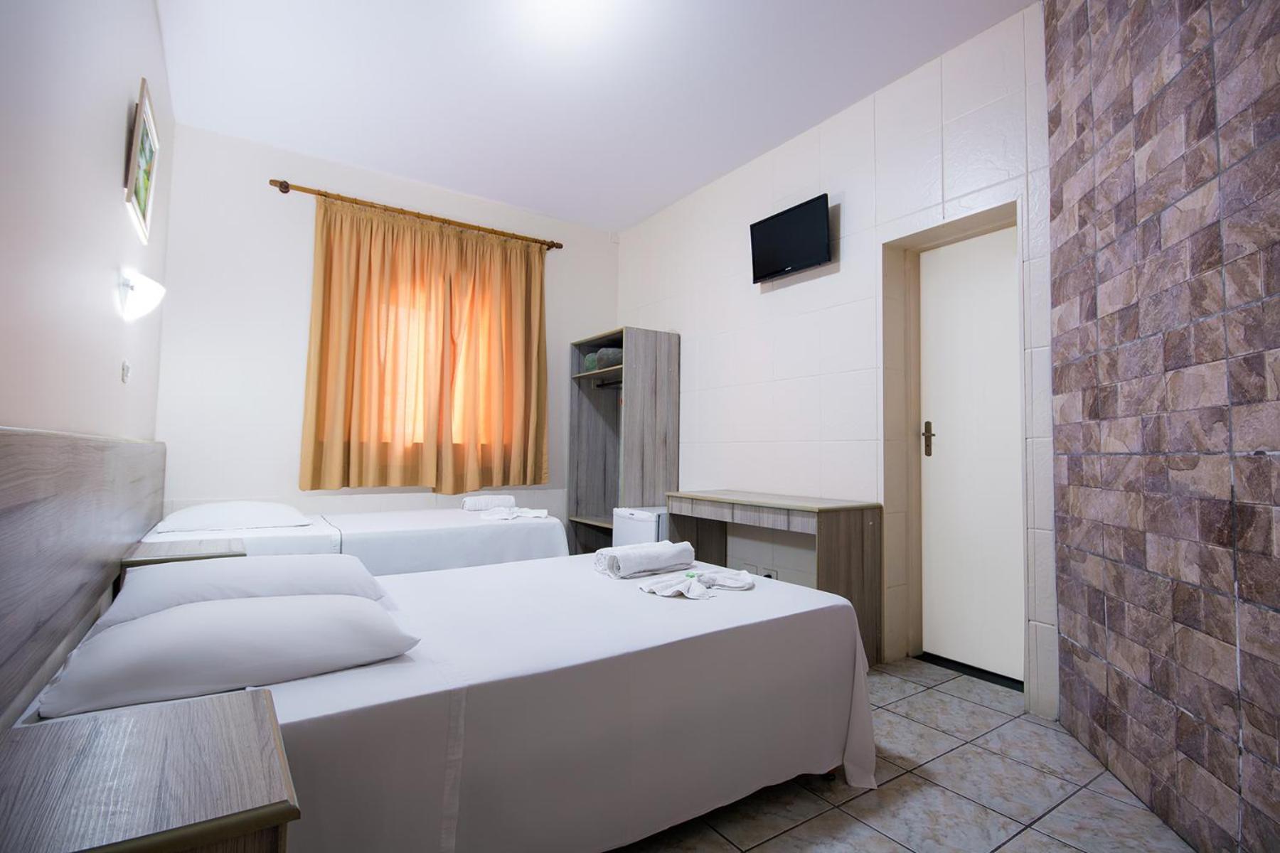 Hotel Dan Inn Pocos De Caldas - A Melhor Localizacao Do Centro By Nacional Inn Esterno foto